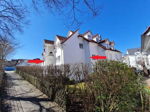 Rückseite - Ihr neues Zuhause: Eine harmonische Kombination aus urbanem Komfort und naturnaher Erholung