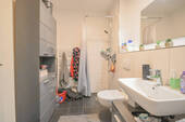 Badezimmer mit Dusche - 