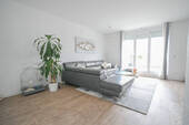 Wohn- und Esszimmer ohne EBK - 4 Zimmer Etagenwohnung in Rödermark