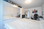 Schlafzimmer 1 von 3 - 