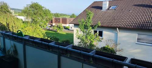 Aussicht Süd - 4 Zimmer Etagenwohnung zur Miete in Herrenberg