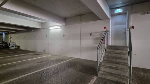 Tiefgaragenstellplatz - 
