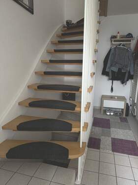 ....vom Flur in das 1. Obergeschoß - 