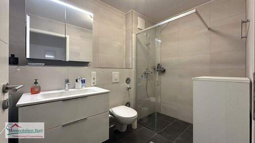 Badezimmer - 3 Zimmer Etagenwohnung zur Miete in Palzem