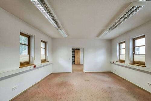 Bürogebäude Raum 1 EG - 