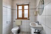 Bürogebäude WC EG - 