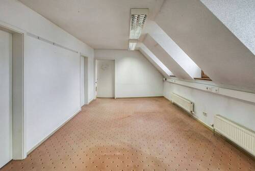 Bürogebäude Raum 1 DG - 