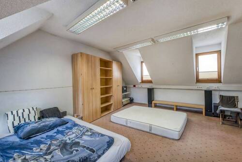 Bürogebäude Raum 2 DG - 