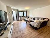 Wohnzimmer - Etagenwohnung mit 88,00 m&sup2; in Leverkusen zum Kaufen
