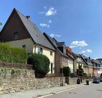Sanierungsbedürftiges Reihenendhaus in der historischen Altstadt von Zschopau.