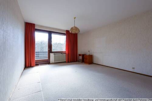 16 Zimmer 2 im 1 OG - 