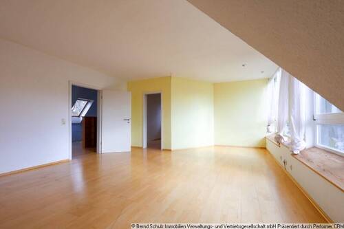 25 Zimmer 1 im 2 OG - 