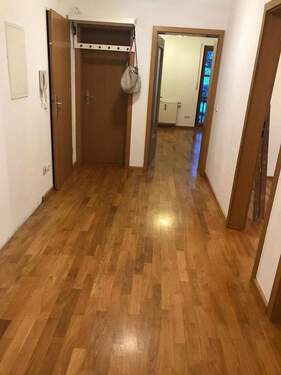 Bild 2 - 3 Zimmer Etagenwohnung zum Kaufen in Pullach