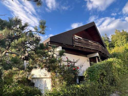 Eingang - Einfamilienhaus mit 190,00 m&sup2; in Reutlingen-Gönningen zum Kaufen