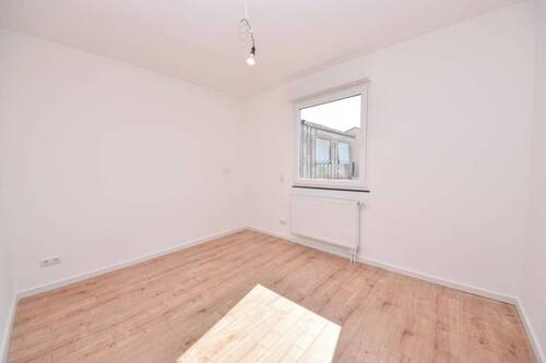 Schlafzimmer 1 von 3 EG - 