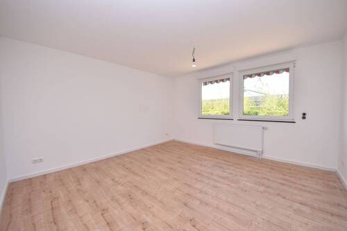 Schlafzimmer 2 von 3 EG - 