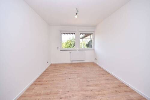 Schlafzimmer 3 von 3 EG - 