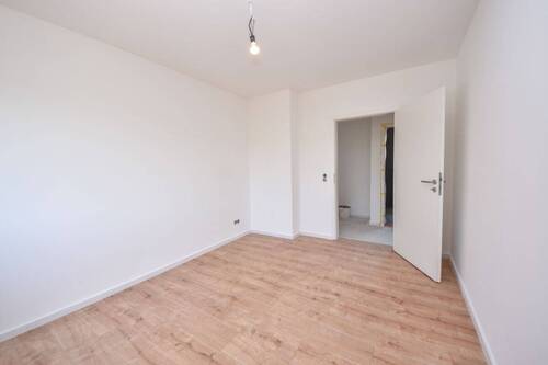 Schlafzimmer 3 von 3 EG - 