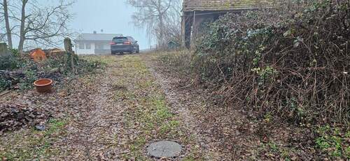Auffahrt zum Grundstück.jpg - Traumhaftes Baugrundstück mit ca. 1001 m² für EFH oder ZFH in Laberweinting-Habelsbach