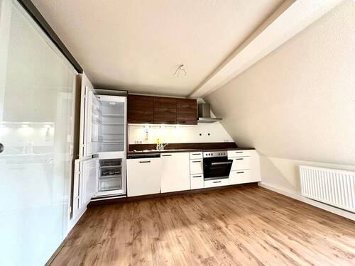 tolle offene Raumgestaltung mit EBK - 3 Zimmer Etagenwohnung zur Miete in Schmalkalden