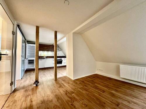 helle, große Räume - 3 Zimmer Etagenwohnung in Schmalkalden