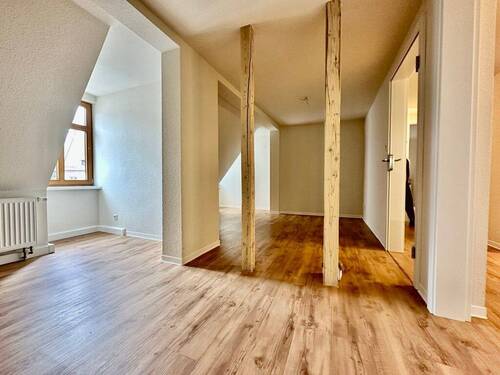 moderne Bodenbelege - Etagenwohnung mit 65,00 m&sup2; in Schmalkalden zur Miete