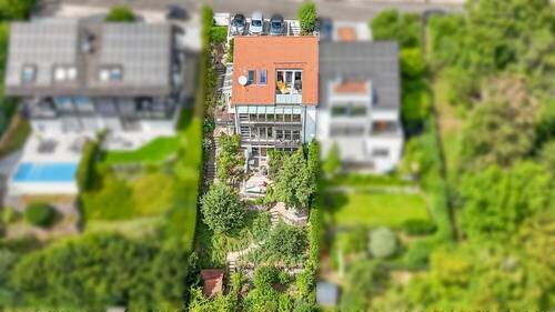 Rückwärtige Ansicht - ++ Sofort beziehbares Wohnidyll in exponierter Höhenaussichtslage ++