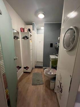 Hauptbad - 2 Zimmer Etagenwohnung in Buseck