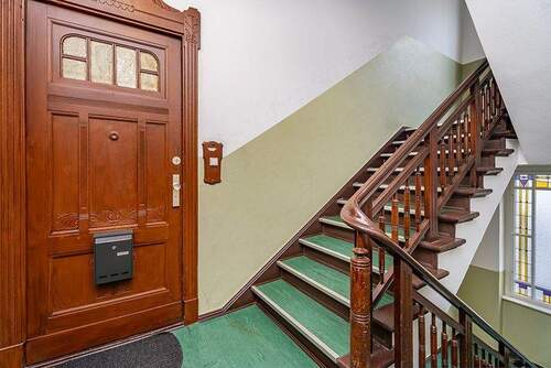 Wohnungstür - 3 Zimmer Etagenwohnung zum Kaufen in Berlin