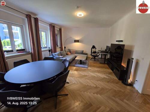 Wohnzimmer, A3 - 3 Zimmer Etagenwohnung zum Kaufen in Berlin