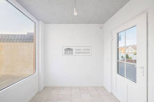 Eingangsbereich - 4 Zimmer Mehrfamilienhaus, Wohnhaus zum Kaufen in Ilsede