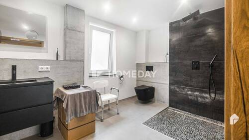 KG Badezimmer 1 - 