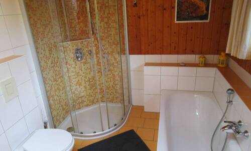 175. Badezimmer im EG.des Ferienhauses..JPG - 