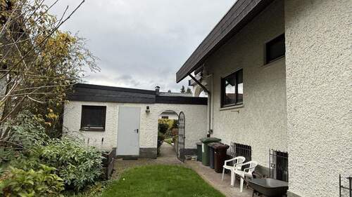 Ostansicht - Mehrfamilienhaus, Wohnhaus mit 224,00 m&sup2; in Mainhausen zum Kaufen