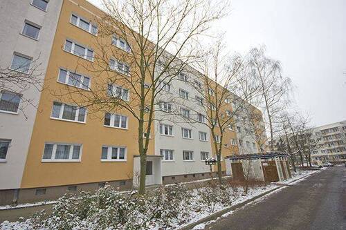 Ansicht vorn - 2 Zimmer Etagenwohnung zur Miete in Halle (Saale)