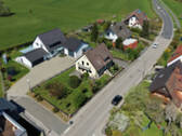 Großer Garten! - Sanierungsbedürftiges Ein- oder Zweifamilienhaus mit Doppelgarage in Unterferrieden