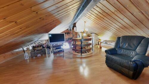 Empore - 
