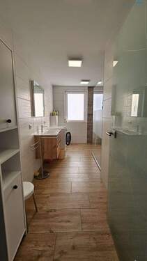 Tageslichtduschbad - 2 Zimmer Etagenwohnung zur Miete in Linden