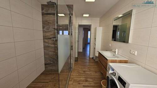 Tageslichtduschbad - 2 Zimmer Etagenwohnung in Linden