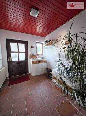 Eingang - 6 Zimmer Reihenendhaus zum Kaufen in Aue-Bad Schlema