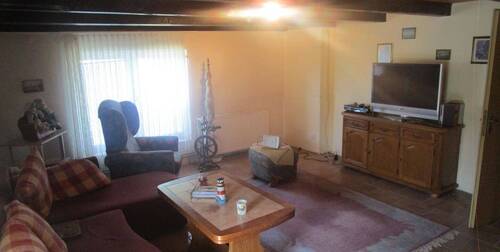 228. Wohnzimmer im EG.des Hauses..JPG - 