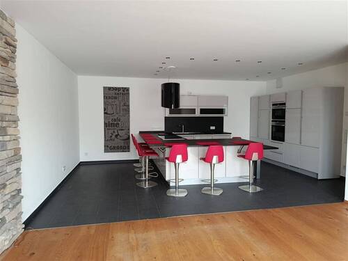 Wohnen/Küche - 3 Zimmer Etagenwohnung in Zwenkau