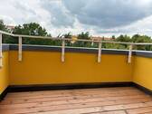 Balkon - Familienwohnung sucht Sie ... SpielPlatz im grünen Innenhof