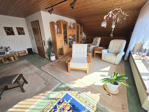 Wohnzimmer OG mit Zugang Balkon - 