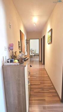 Flur - 2 Zimmer Etagenwohnung zur Miete in Linden