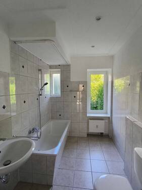 Bad.jpg - 2 Zimmer Etagenwohnung in Leipzig