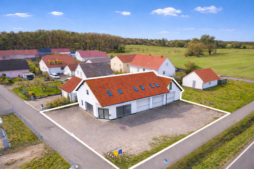 Perspektive aus Nordost - Büro zum Kaufen in Gremsdorf