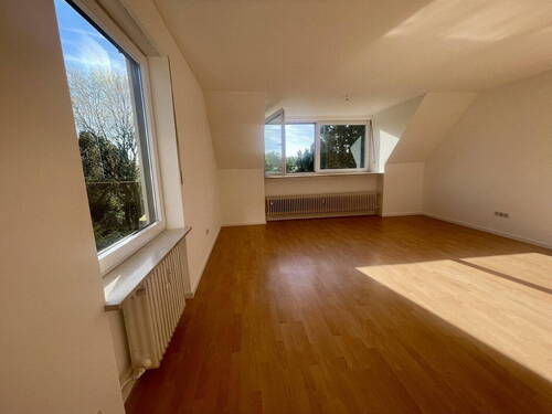 Wohnzimmer - Etagenwohnung mit 83,00 m&sup2; in München zur Miete