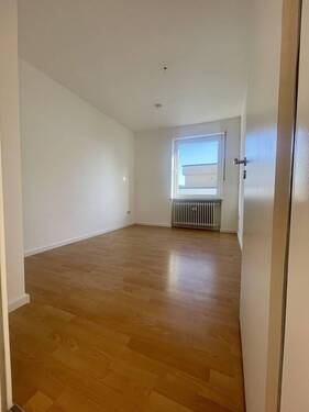 Zimmer 2 - 