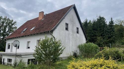 Ansicht vom Garten - 4 Zimmer Doppelhaushälfte zum Kaufen in Hähnichen